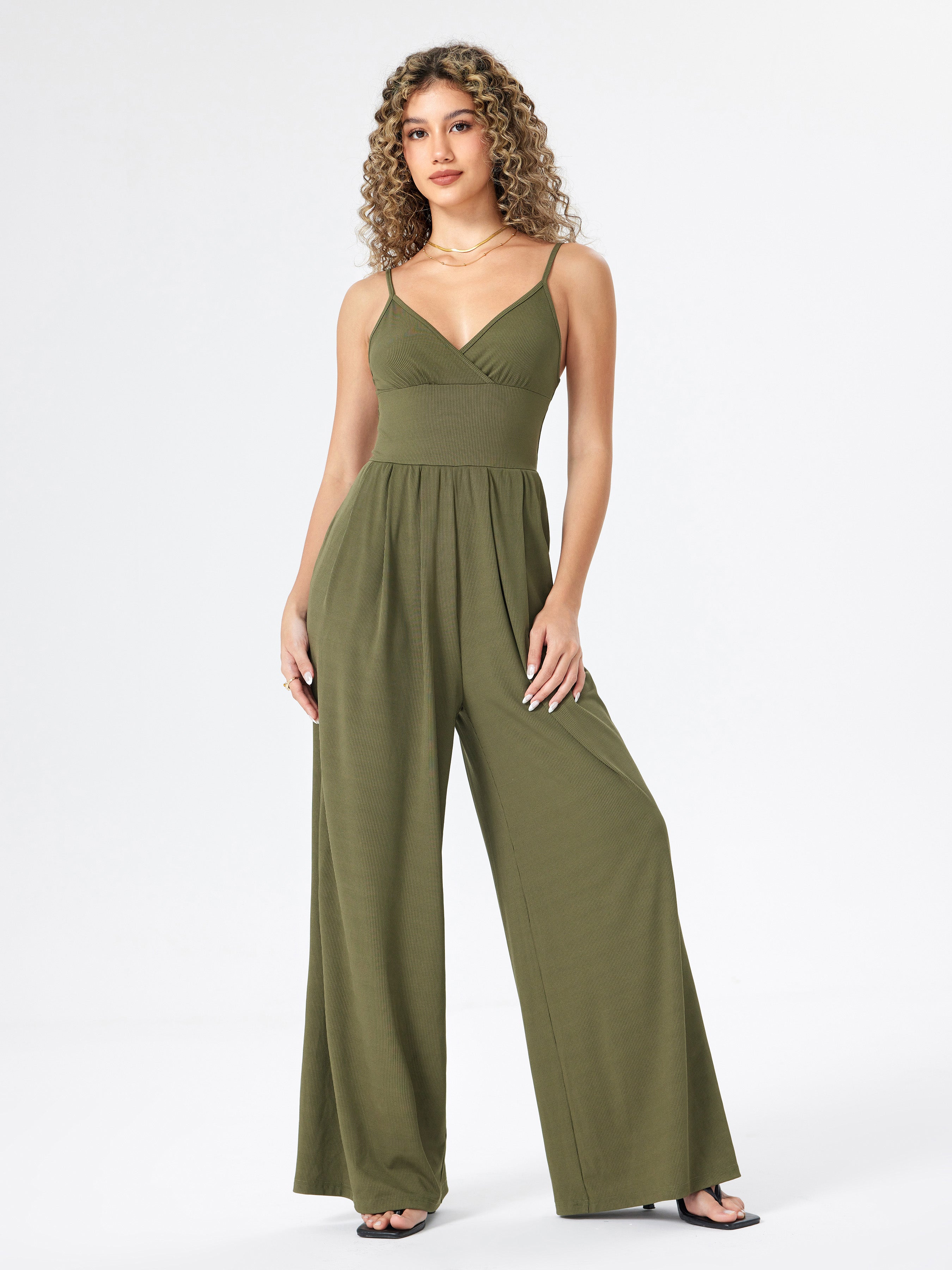 Jumpsuit mit weitem Bein und V-Ausschnitt