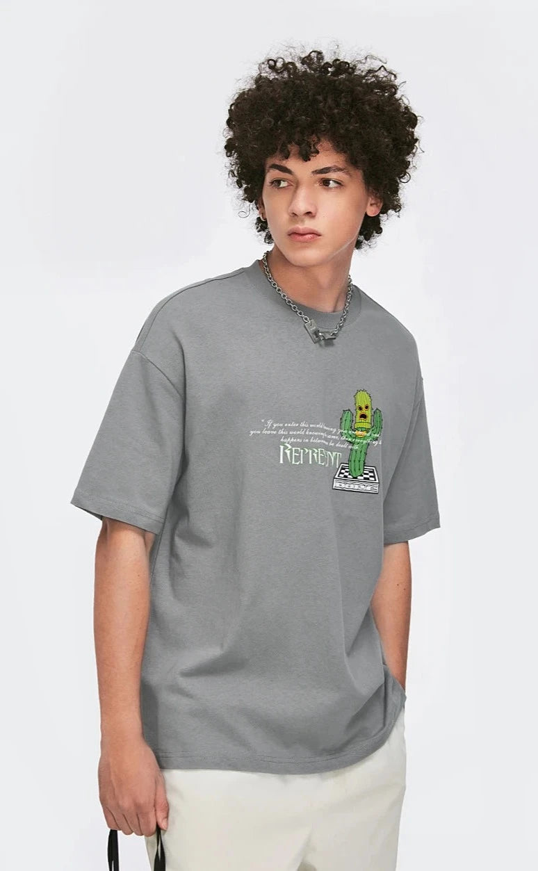 Übergroßes Kaktus T-Shirt