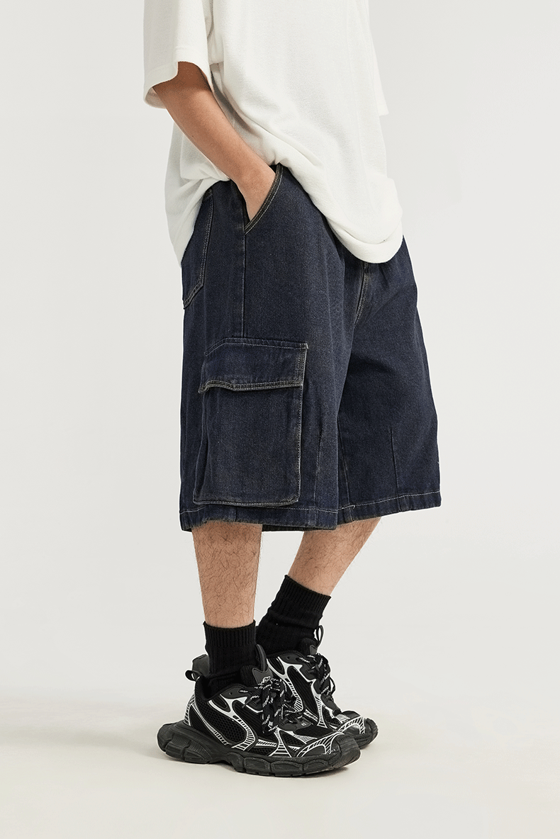 Gewaschene Cargo Jeans mit weitem Bein Shorts