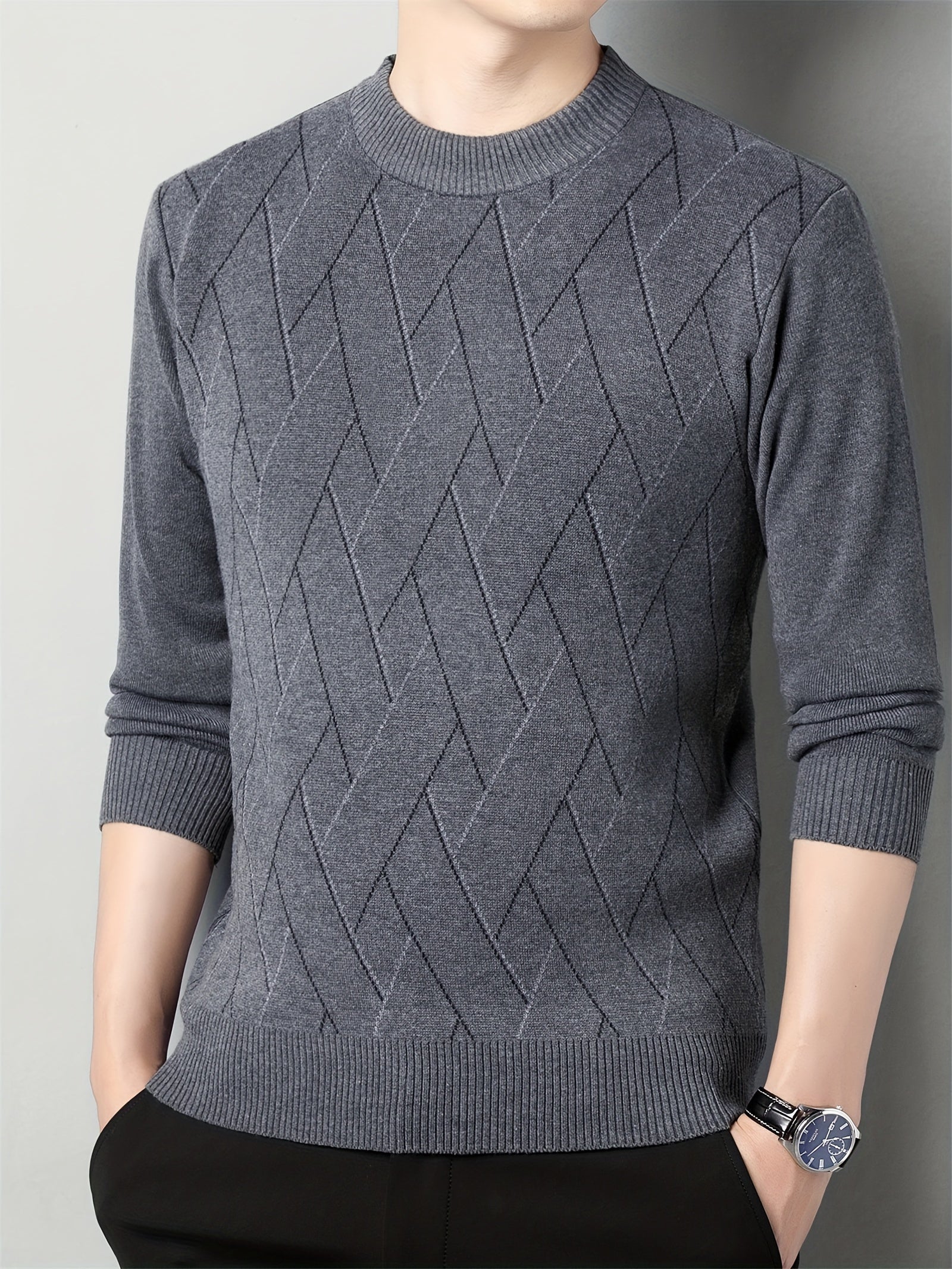 Gestrickter Pullover mit geometrischem Muster