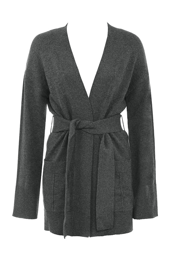 Anthrazitfarbener Cardigan aus Kaschmirmischung mit Gürtel Bralette und Hose