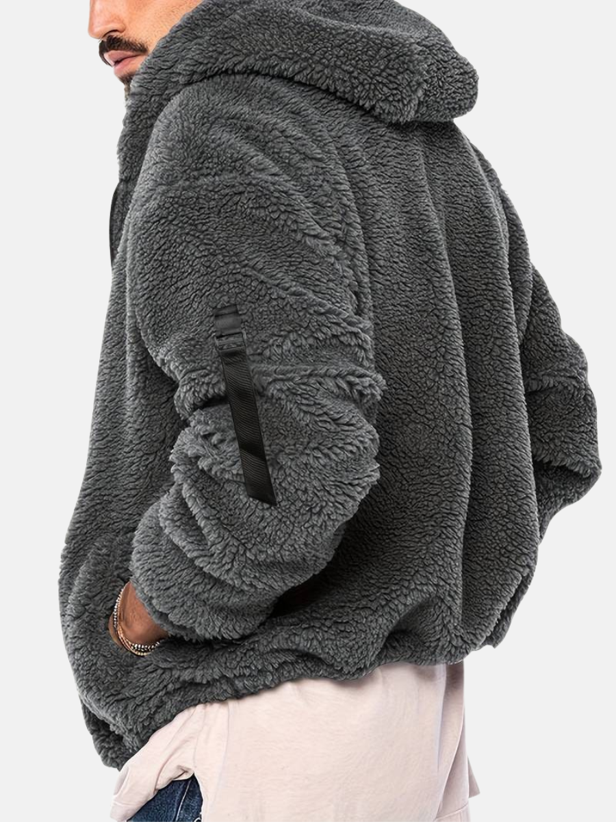 Flauschiger Kapuzenpullover