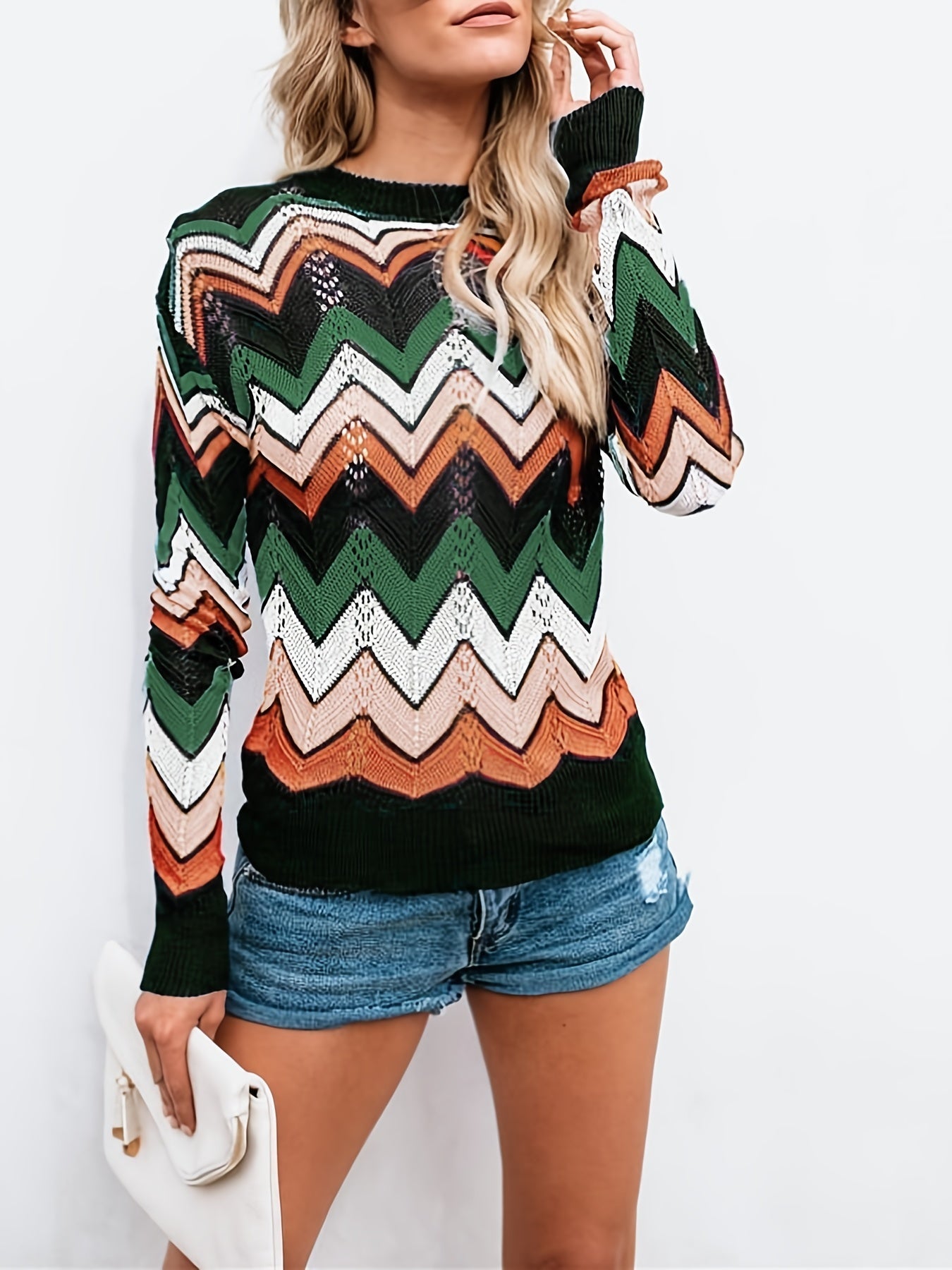 Pullover mit linearem Design