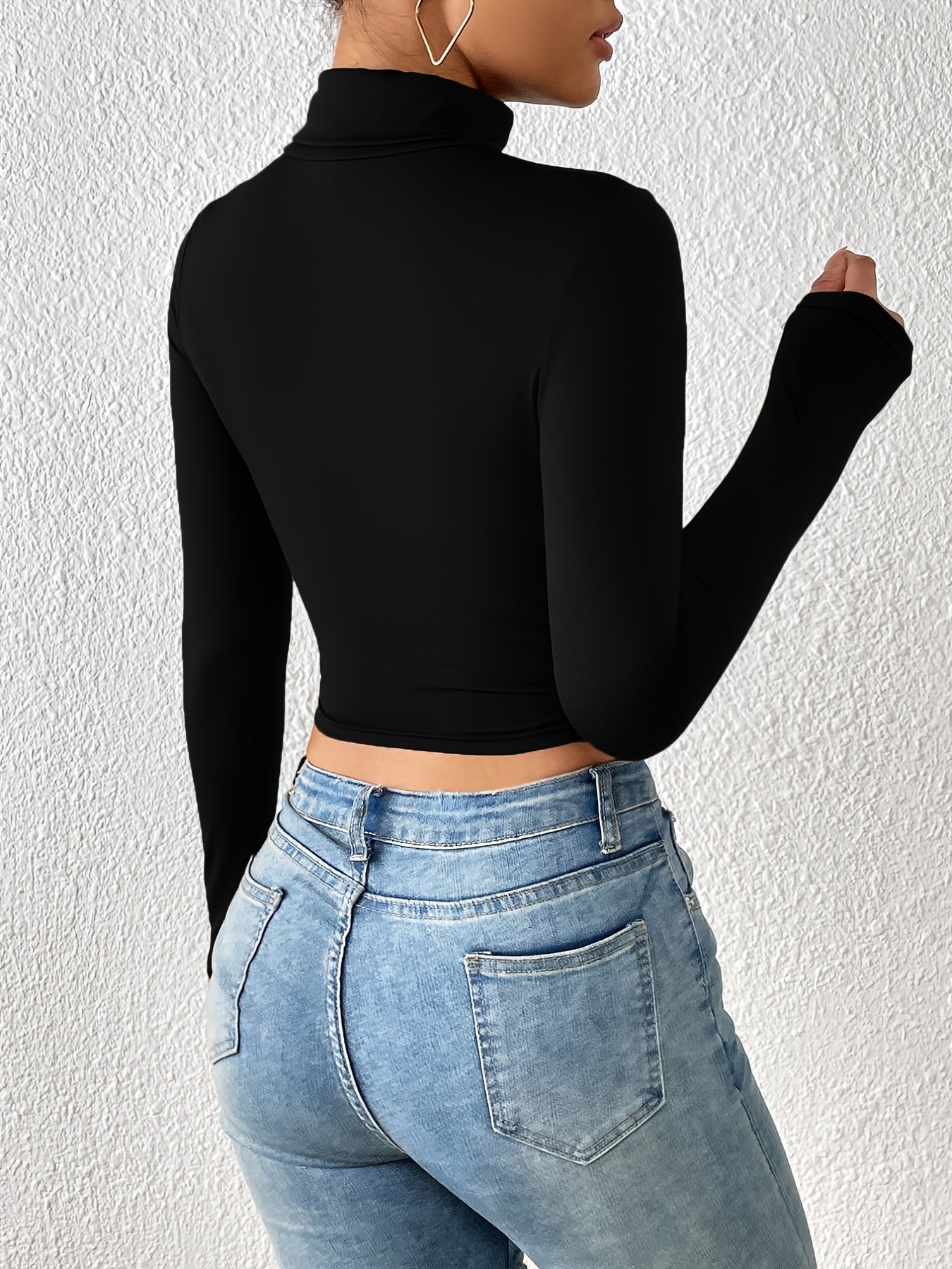 Skinny Crop T-Shirt mit Rollkragen