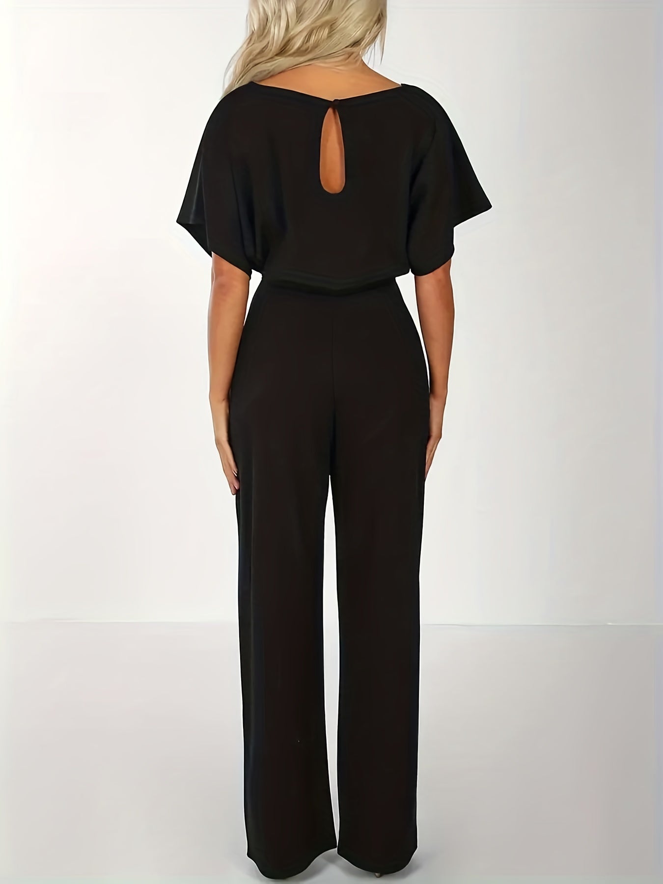 Weit geschnittener Jumpsuit mit Taillenbund