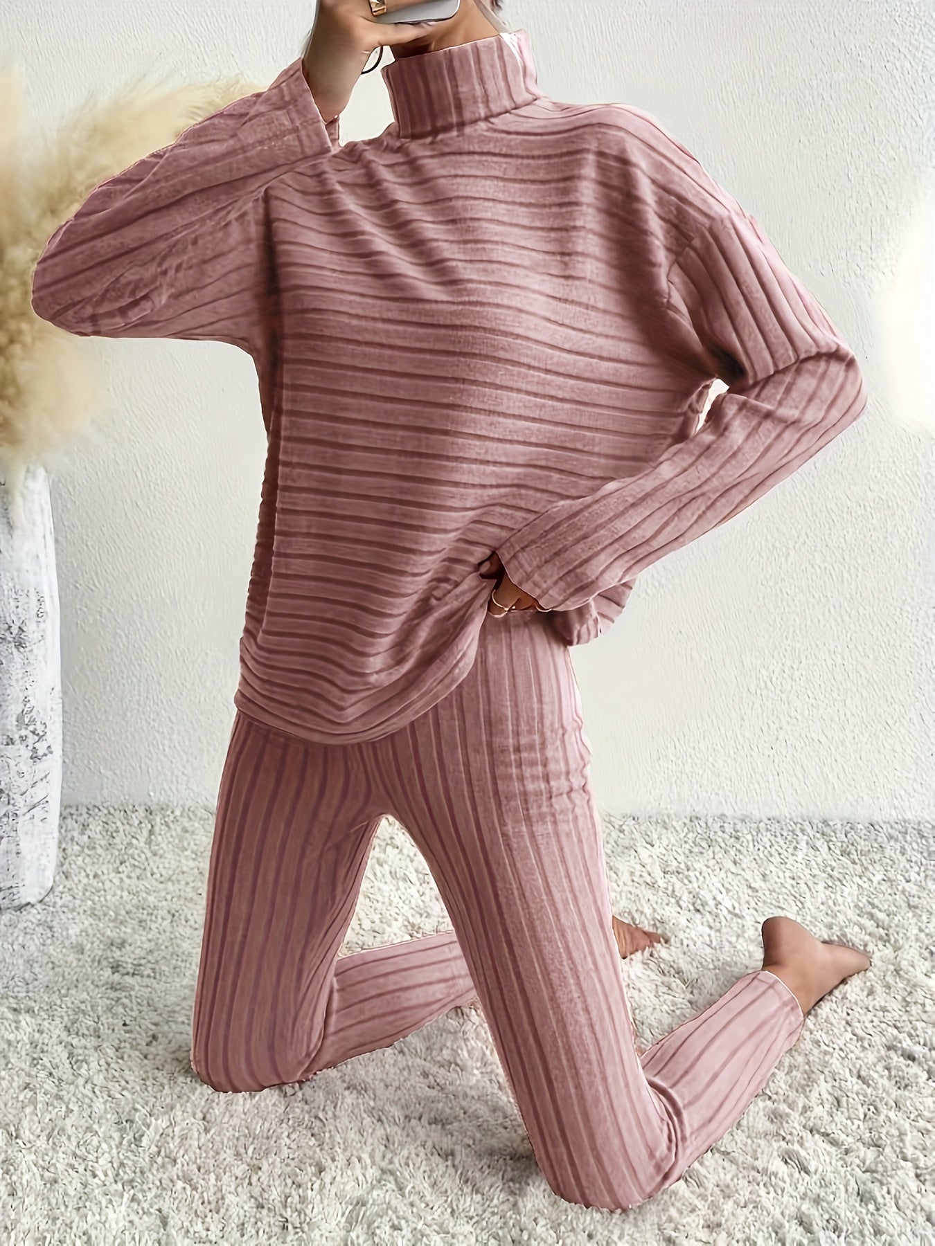 Set aus langärmligem Oberteil mit Rollkragen und schmalen Leggings