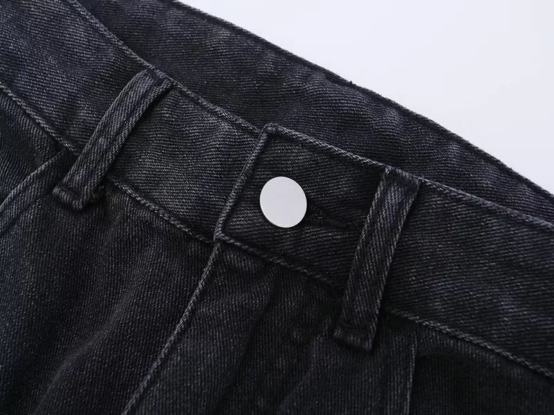 Zerrissene übergroße Jeans