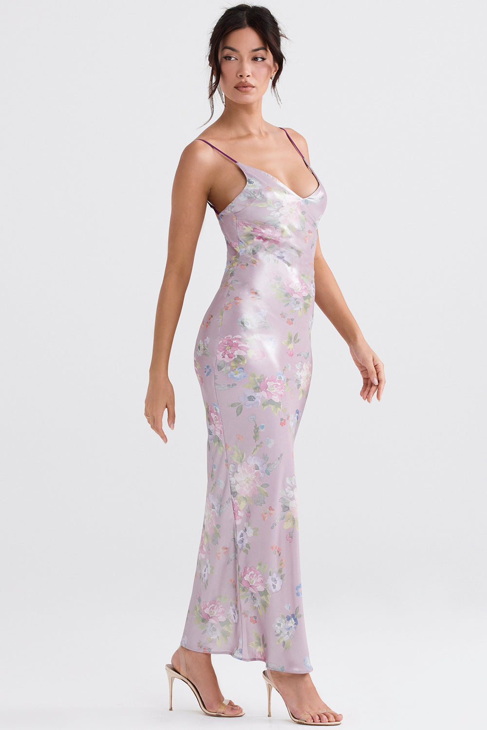 Lilafarbenes Maxikleid mit Blumen