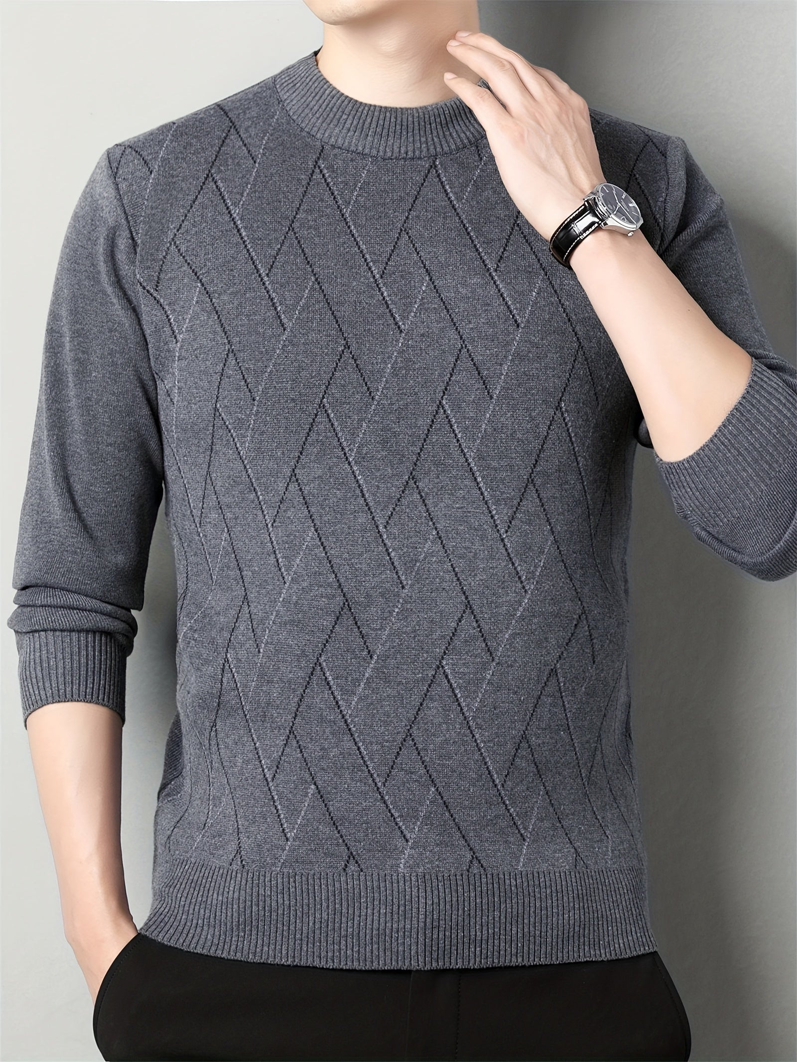 Gestrickter Pullover mit geometrischem Muster