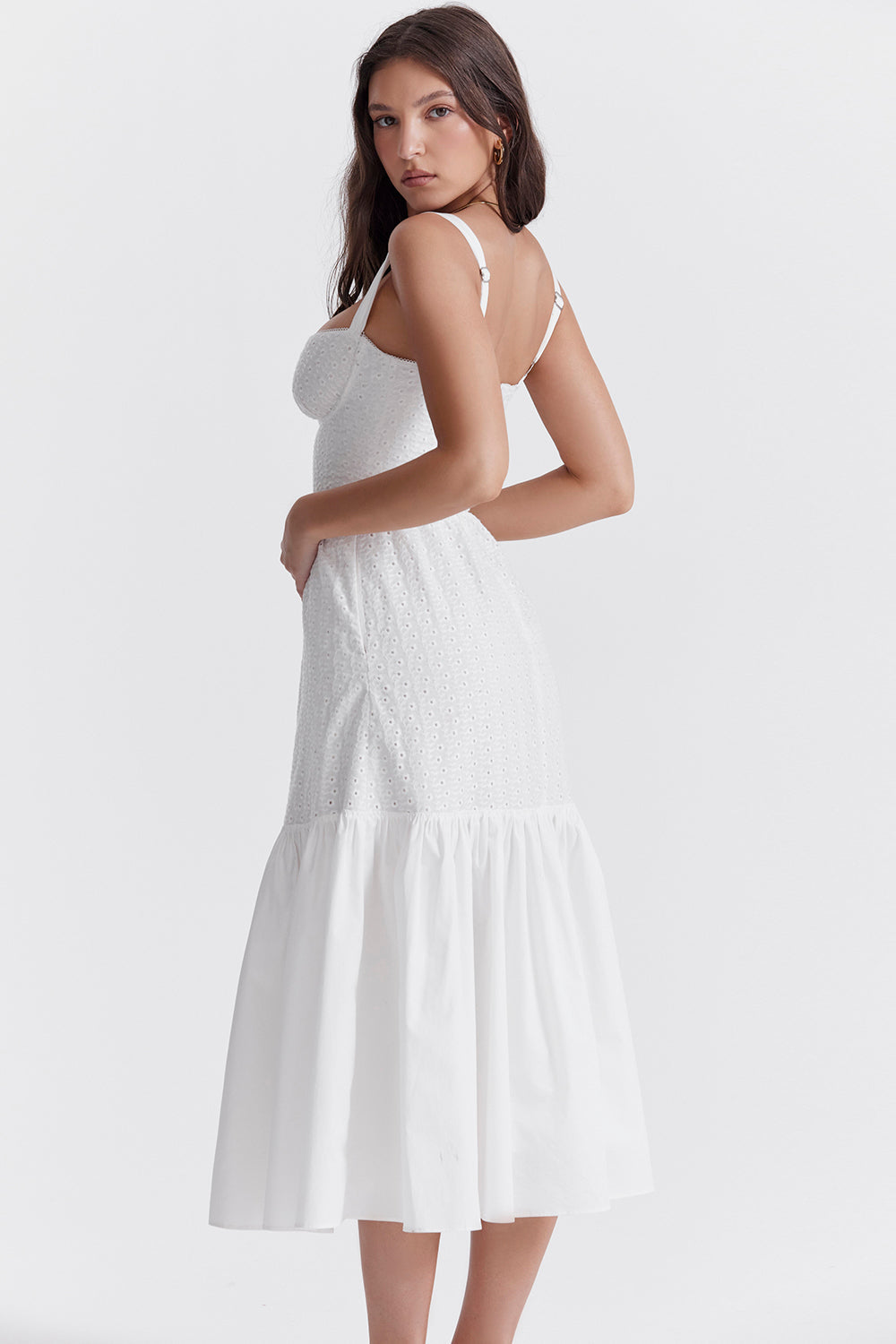 Weißes Broderie Anglaise Midi Sonnenkleid