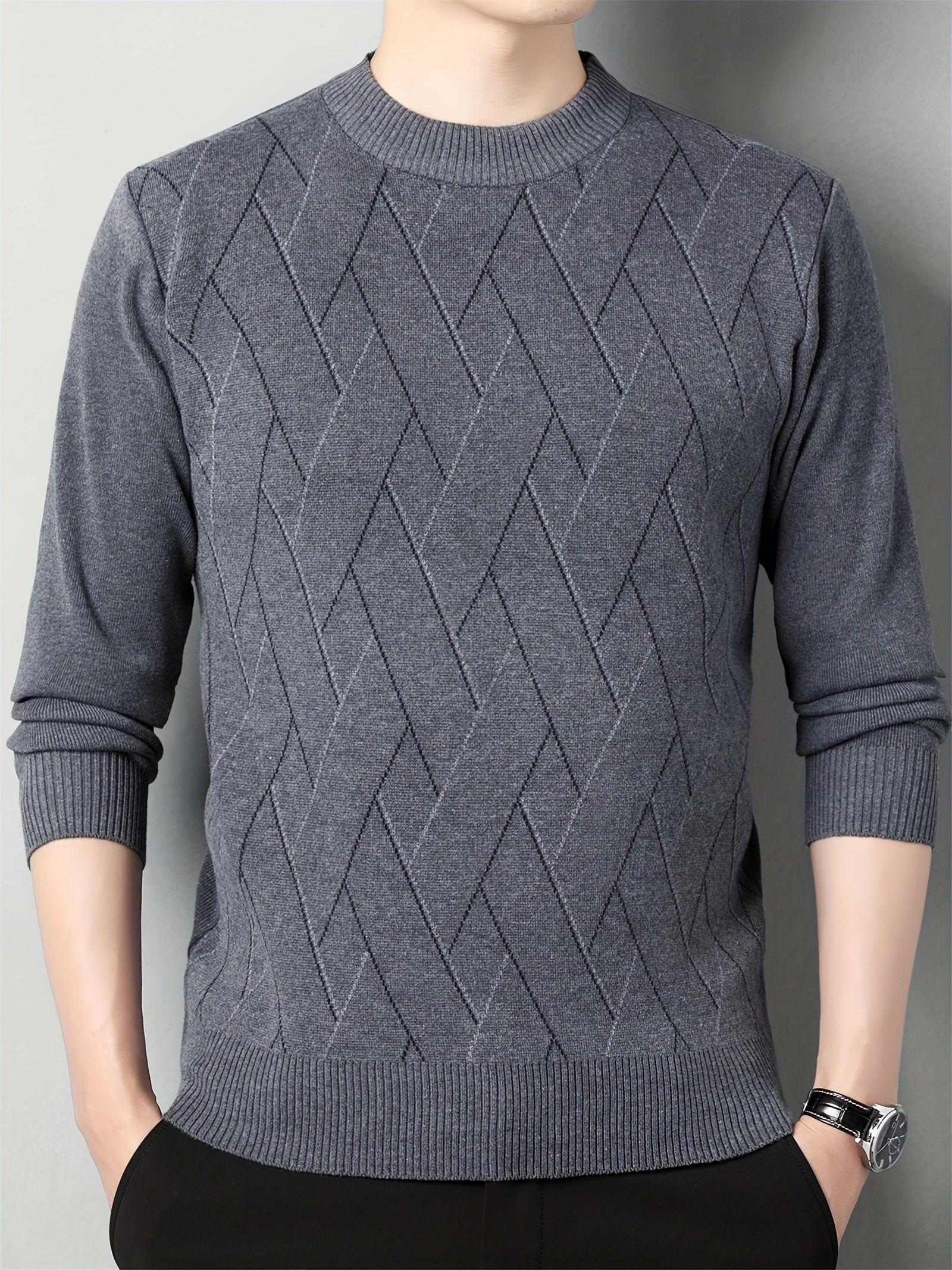 Gestrickter Pullover mit geometrischem Muster