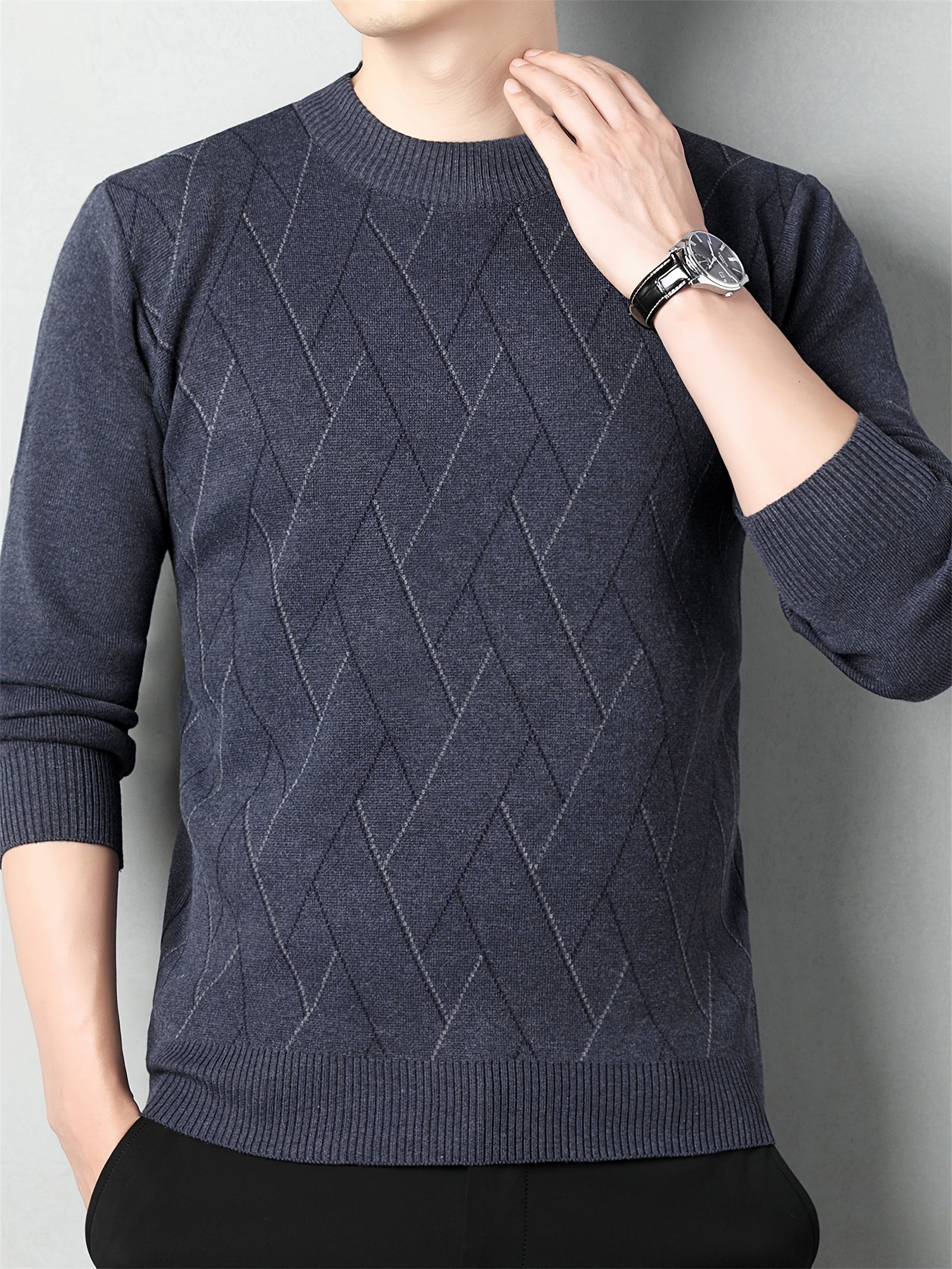 Gestrickter Pullover mit geometrischem Muster