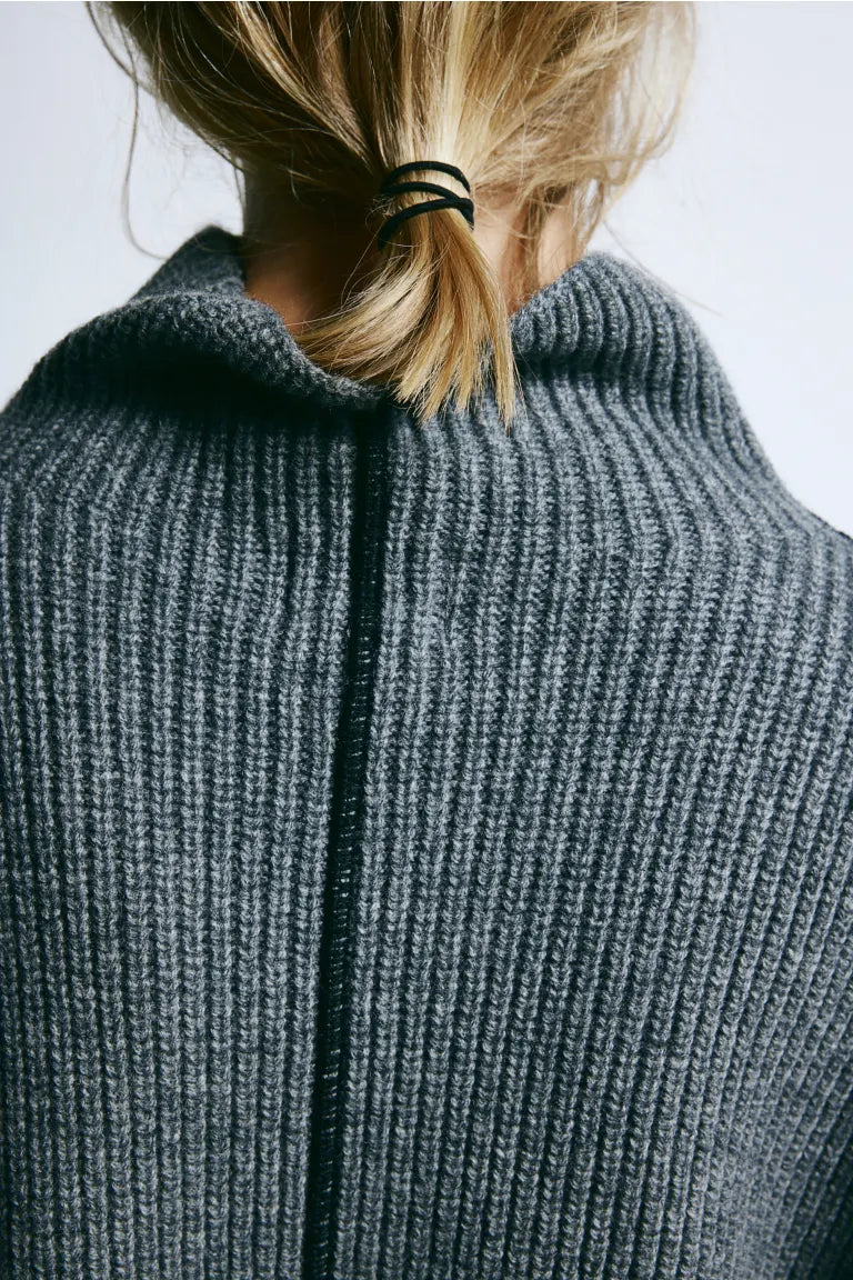 Großer Silhouette Woll Pullover