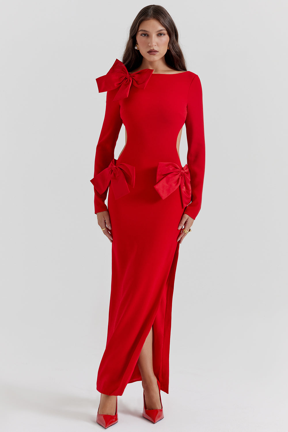 Maxikleid mit roter Schleife